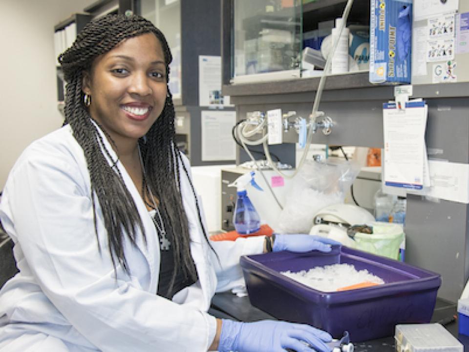 Graduate student Shadaesha Green in the lab.