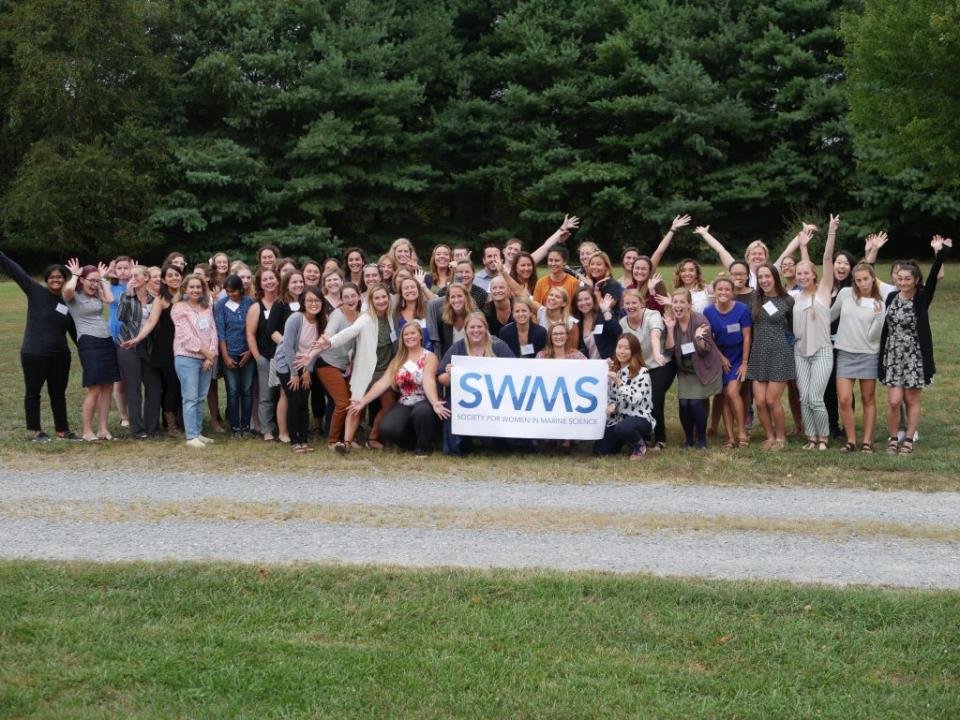 Group picture of SWMS symposium attendees 