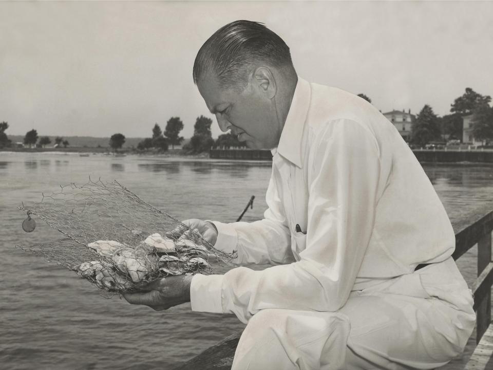 Truitt with oysters