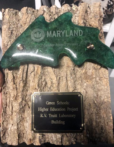 The plaque received by CBL for the RV Truitt Laboratory Building winning a Green Building award.