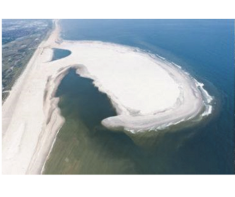 A birds eye view at how breakwaters affect coast lines