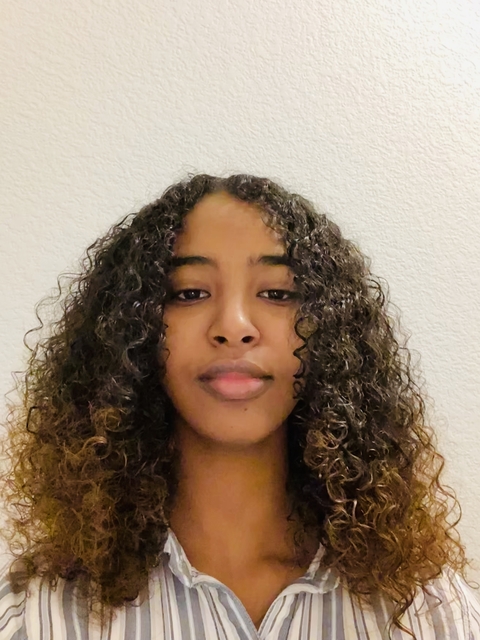 headshot of Sarron Seyoum
