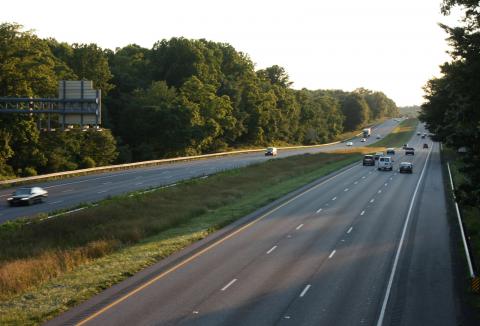 Photo of grassy median between the westbound and eastbound lanes of Interstate 70 in Howard County Maryland