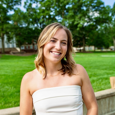 Picture of Hannah Claggett smiling on UMD College Park Campus