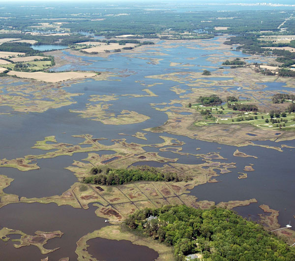 Helping Local Planners Improve the Quality of Coastal Bays