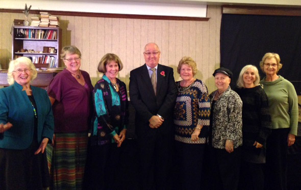 Chesapeake Garden Club supports CBL professor’s STEM education program