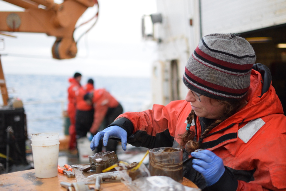 Chesapeake Biological Laboratory researchers reach the North Pole