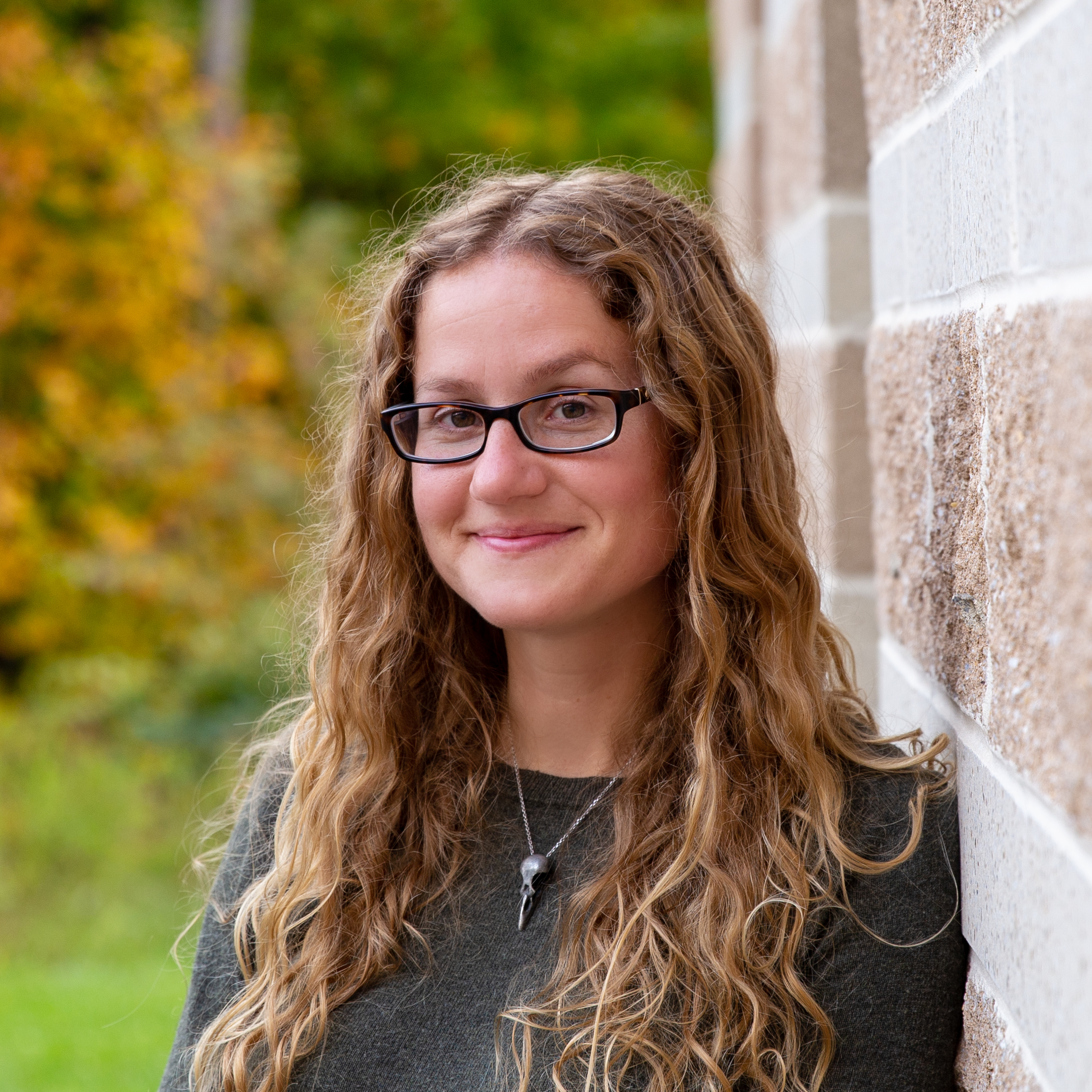 Graduate student Claire Nemes receives UMCES Student Service Award