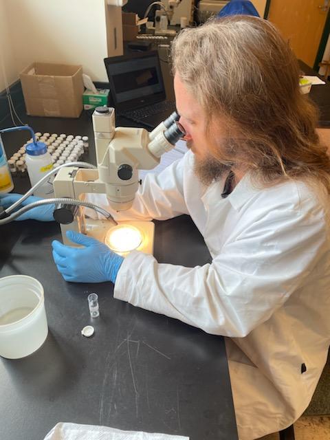 Richard Johnson completes summer internship at Appalachian Laboratory