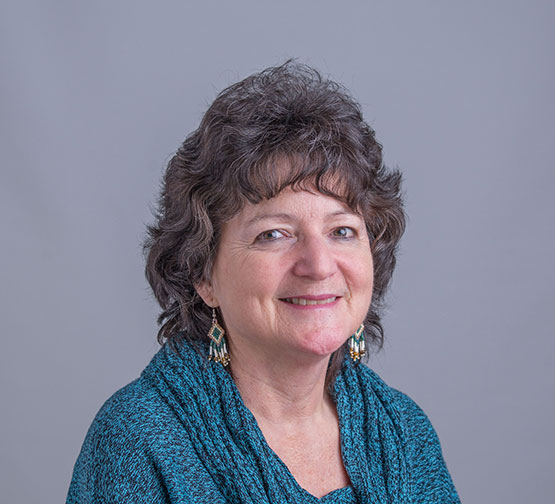 Mary Ann Manley honored with the UMCES Staff Excellence Award
