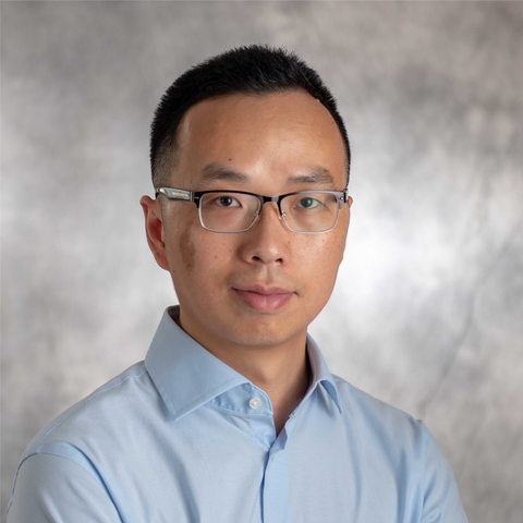 Yantao Li receives 2024 Outstanding Faculty Mentor Award