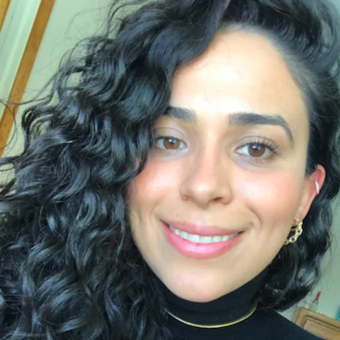 Headshot of Bruna Sobrinho