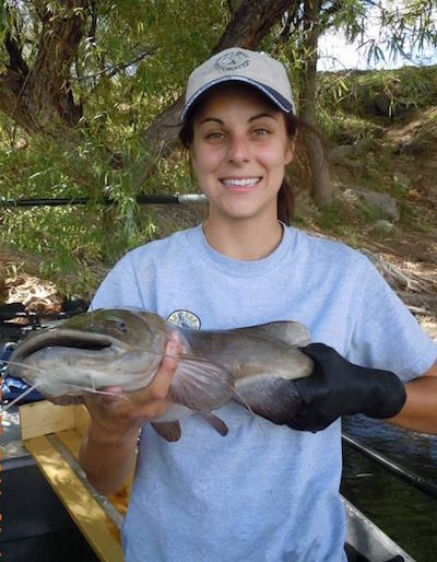 Hailing from Peoria, AZ, Andrea Sylvia came to the Chesapeake Biological Laboratory in January 2013 to pursue her Masters degree through the Marine-Estuarine-Environmental Sciences (MEES) Graduate Program.