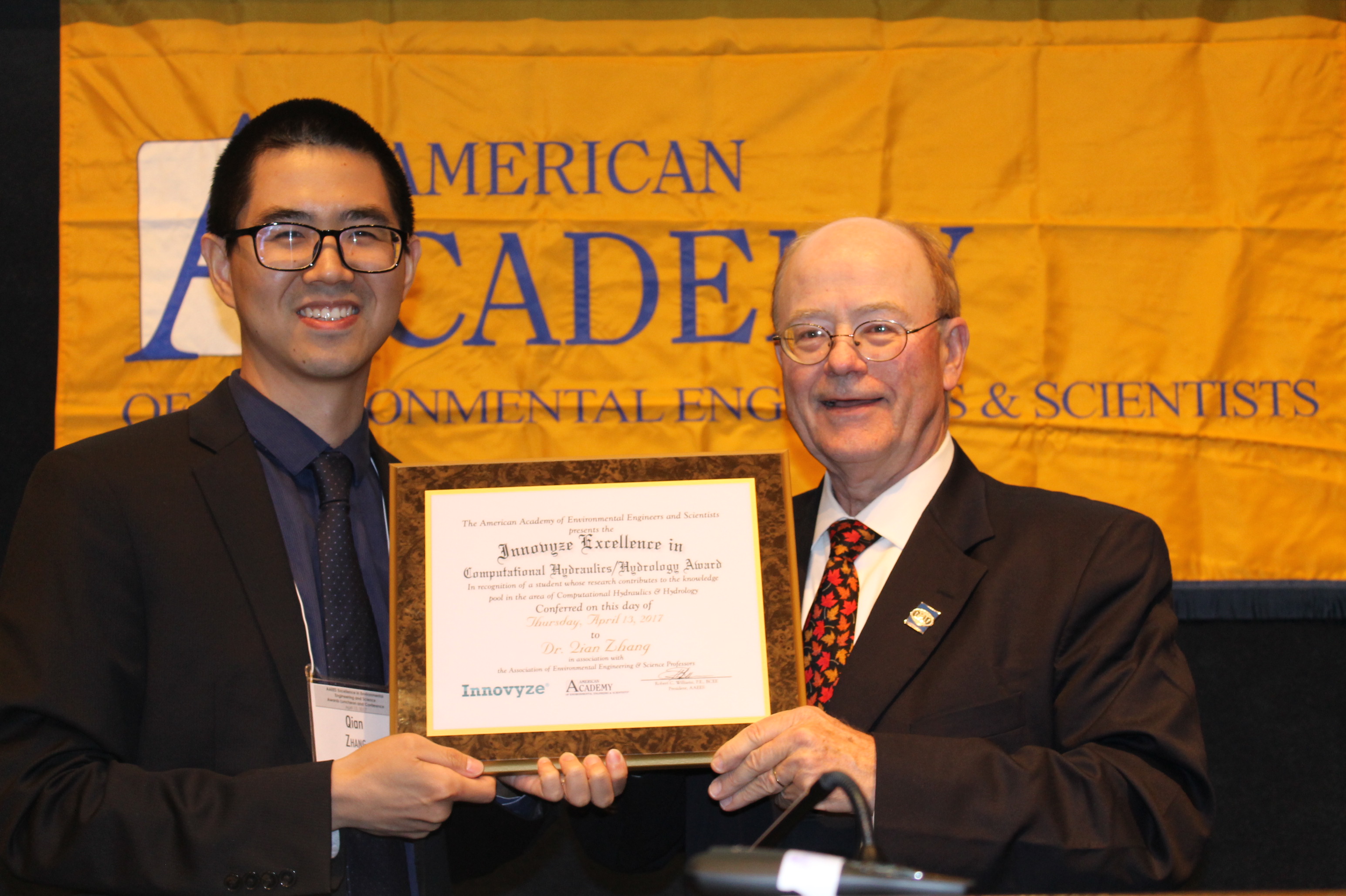 UMCES' Qian Zhang receives the Innovyze Excellence in Computational Hydraulics/Hydrology Award from the American Academy of Environment Engineers and Scientists.